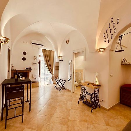 Casa Cassiopea Ceglie Messapica Apartment Exterior foto